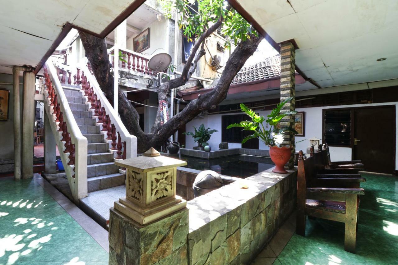 Borneo Hostel Джакарта Экстерьер фото