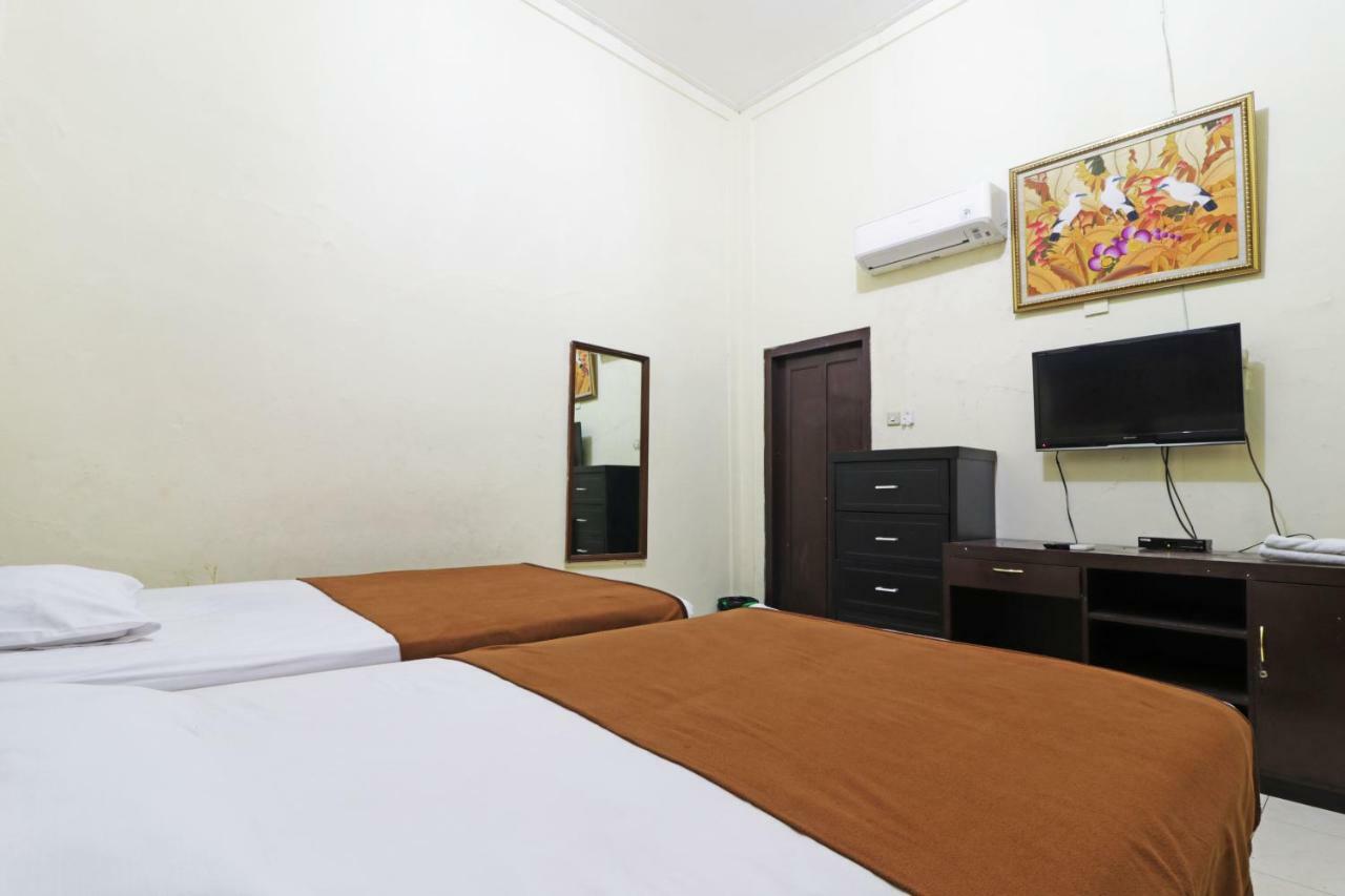 Borneo Hostel Джакарта Экстерьер фото