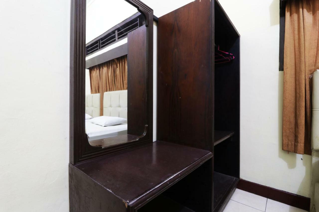Borneo Hostel Джакарта Экстерьер фото